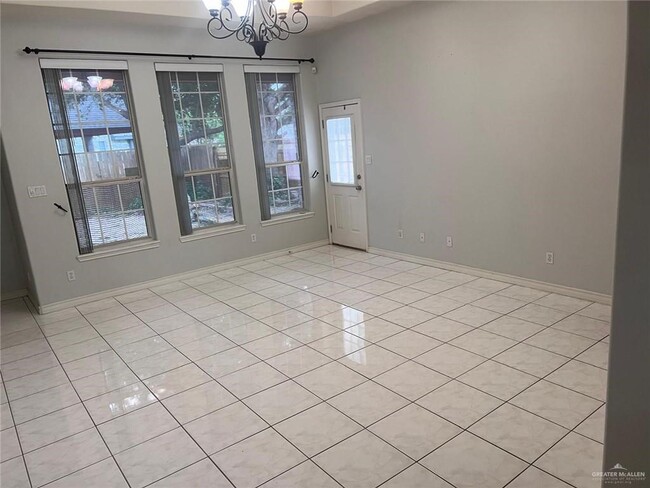 10 Selena St in Mission, TX - Building Photo - Building Photo