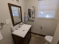 4604 Gunter St photo'