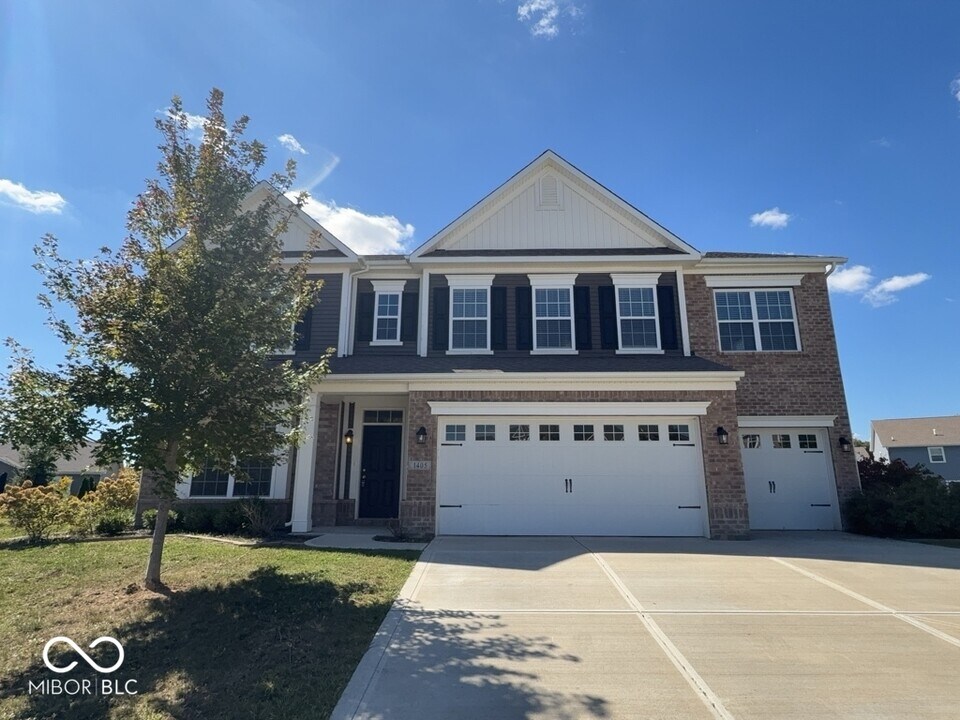 1405 Sunbrook Ct in Westfield, IN - Building Photo