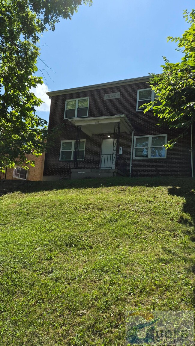 property at 152 Santa Clara Ave