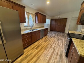 21618 N 48th St in Phoenix, AZ - Building Photo - Building Photo