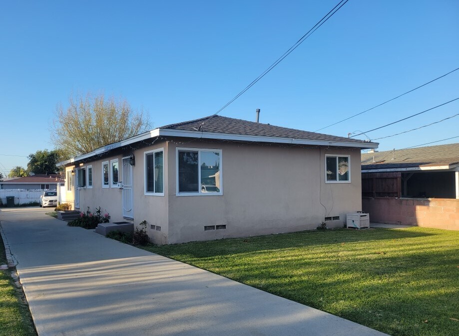 2357 250th St, Unit Back in Lomita, CA - Building Photo