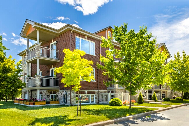 5751 Grande-Allée in Brossard, QC - Building Photo - Building Photo