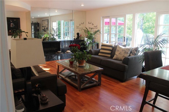 4527 Stark Ave in Los Angeles, CA - Building Photo - Building Photo