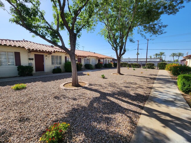 1540 W Mulberry Dr in Phoenix, AZ - Foto de edificio - Building Photo