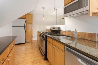 13 Mansfield St, Unit 3 in Boston, MA - Building Photo - Building Photo