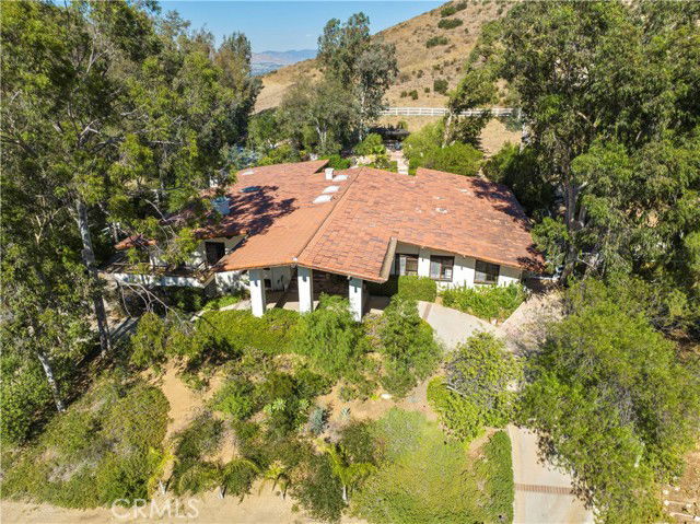 14 Appaloosa Ln in Bell Canyon, CA - Foto de edificio - Building Photo