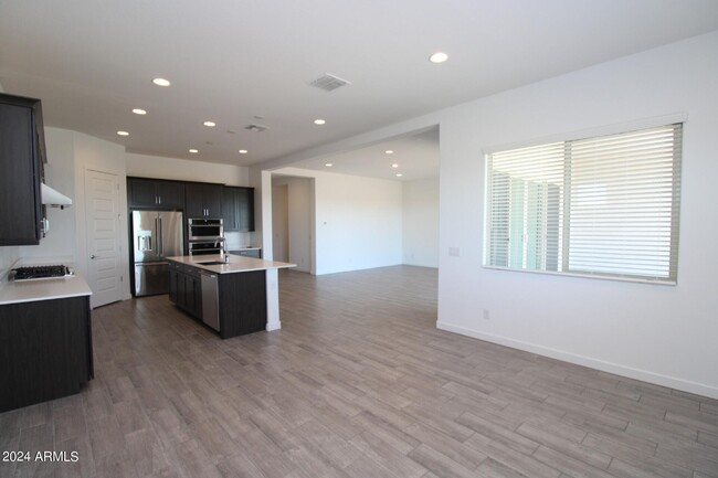 24575 N 174th Dr in Surprise, AZ - Foto de edificio - Building Photo