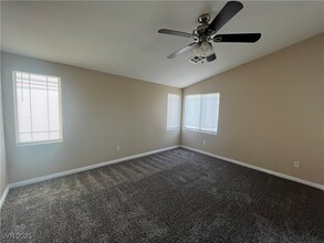 6516 Raven Hall St in North Las Vegas, NV - Building Photo - Building Photo