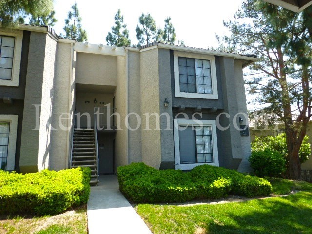 property at 14936 Avenida Venusto