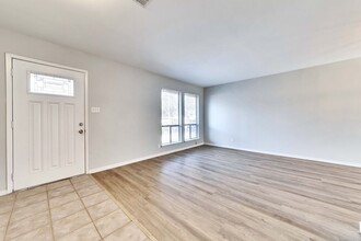 4009 Biscay Dr in Austin, TX - Building Photo - Building Photo