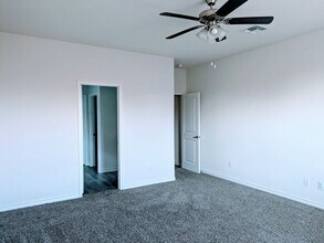 11238 Hawks Lndg Dr in Aubrey, TX - Building Photo - Building Photo