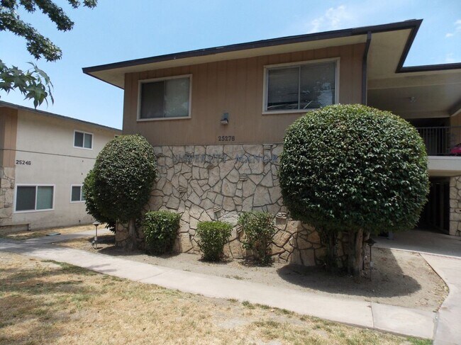 25276 Barton Rd in Loma Linda, CA - Building Photo - Building Photo