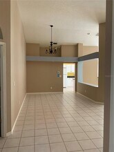 10609 Chambers Dr in Tampa, FL - Building Photo - Building Photo