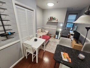 811 Park Ave-Unit -6 in Hoboken, NJ - Foto de edificio - Building Photo