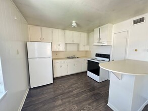 1803 N W S Young Dr-Unit -# B in Killeen, TX - Building Photo - Building Photo