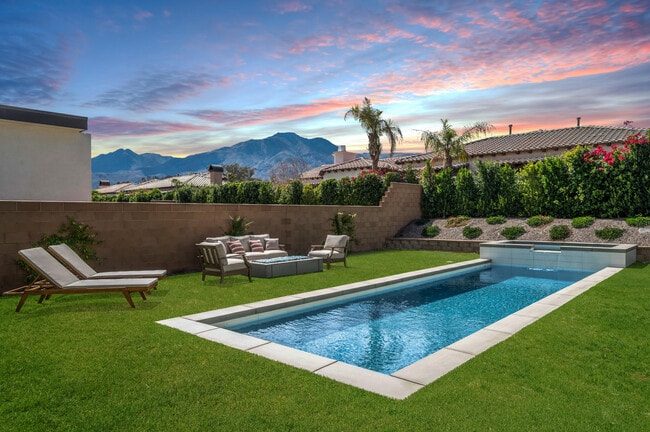 57627 Santo Thomas in La Quinta, CA - Building Photo - Building Photo