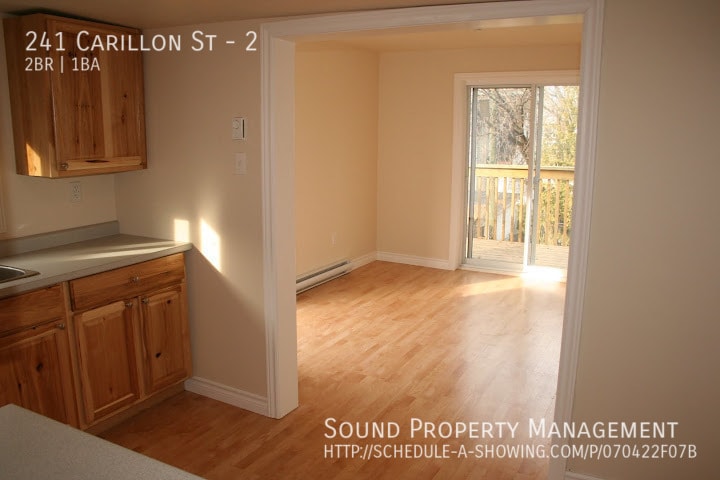 241 Carillon St in Ottawa, ON - Building Photo