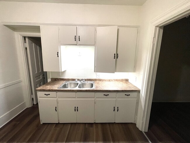 617 E 6th St, Unit 1