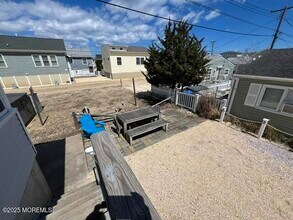 116 W Plover Way in Lavallette, NJ - Building Photo - Building Photo