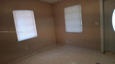 706 NE 3rd Ave in Pompano Beach, FL - Building Photo - Building Photo