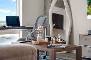 617 N 12th St in Tampa, FL - Building Photo