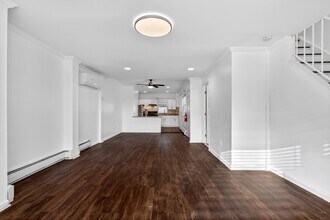 104 McAdoo Ave in Jersey City, NJ - Building Photo - Building Photo