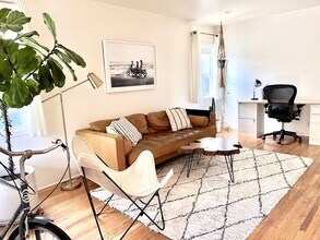 1147 Van Buren Ave in Los Angeles, CA - Foto de edificio - Building Photo