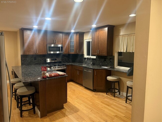 property at 21 Cherry Ct