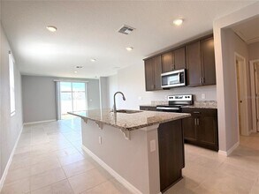 3063 Laurel Oak Ln in Winter Haven, FL - Building Photo - Building Photo