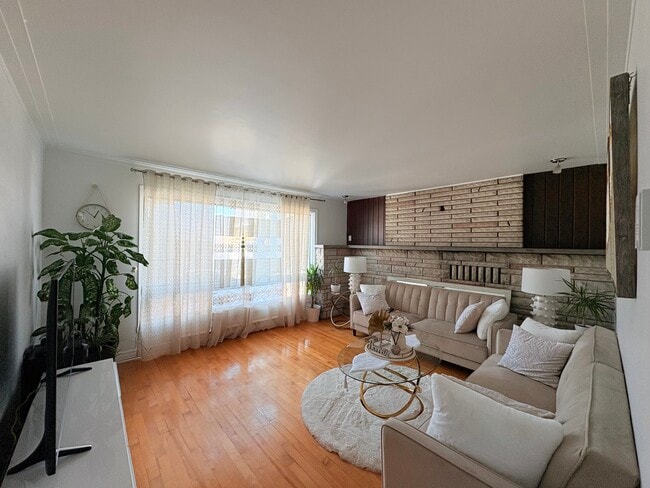 8570 De Teck Rue in Montréal, QC - Building Photo - Building Photo