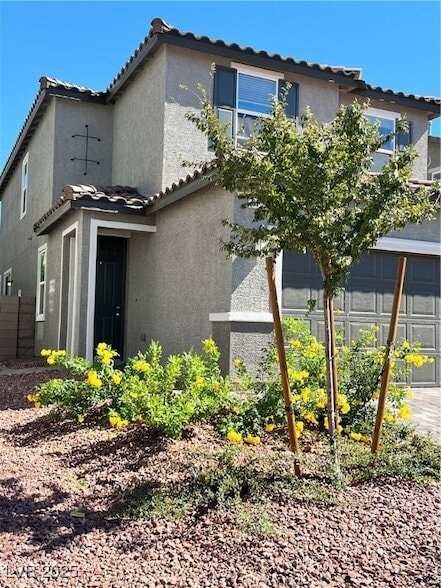 6652 Bowery St in Las Vegas, NV - Building Photo - Building Photo