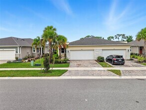 5989 Timberdale Ave in Wesley Chapel, FL - Building Photo - Building Photo