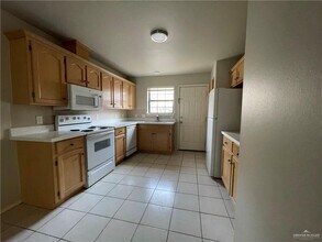 2312 Dora Jeanne Dr in Mission, TX - Building Photo - Building Photo