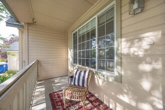 6512 S Lone Tree Way in Boise, ID - Building Photo - Building Photo