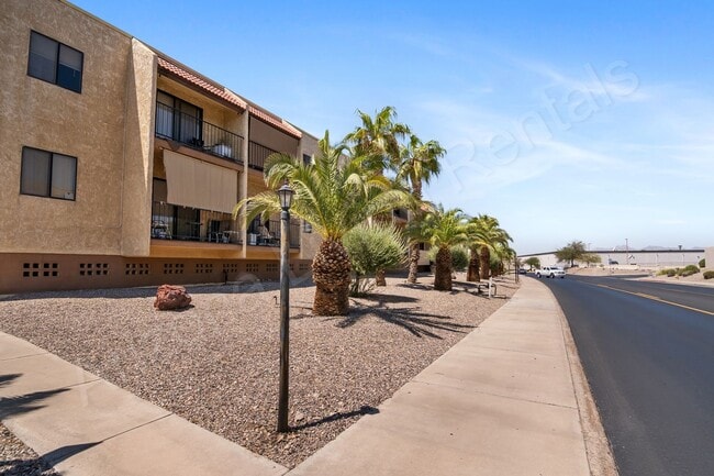 1910 Swanson Ave in Lake Havasu City, AZ - Building Photo - Building Photo