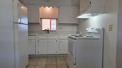 2414 Honey Lou Ct in Appleton, WI - Building Photo - Building Photo