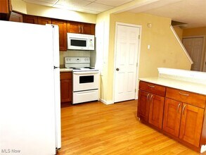 201 Burton Dr in Cadiz, OH - Building Photo - Building Photo