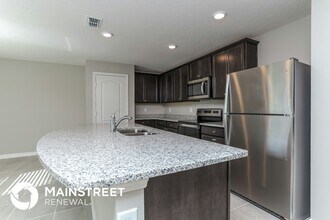 360 Fern Ct in Poinciana, FL - Building Photo - Building Photo