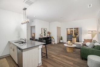 The Block at Petoskey in Petoskey, MI - Foto de edificio - Building Photo