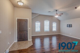 1624 SE 5th St in Moore, OK - Building Photo - Building Photo