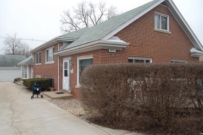 814 South La Grange Road, Unit Rear 2 in La Grange, IL - Building Photo - Building Photo