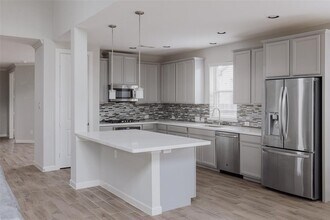 285 Trillium Pk Lp in Conroe, TX - Building Photo - Building Photo