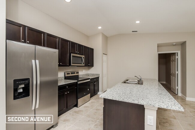3205 Aspen Rd SE in Palm Bay, FL - Building Photo - Building Photo