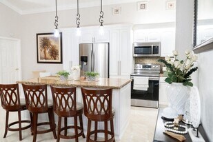 5360 Kim Ct in West Palm Beach, FL - Building Photo