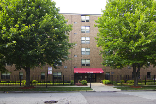 St Mark Manor in Chicago, IL - Foto de edificio - Building Photo