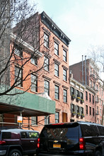 37 W 10th St in New York, NY - Building Photo - Building Photo