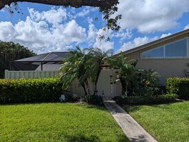 5760 Golden Eagle Cir in Palm Beach Gardens, FL - Building Photo - Building Photo