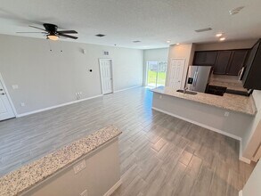211 Taunton Rd SW in Palm Bay, FL - Building Photo - Building Photo