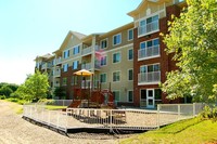 The Crossings at Valley View in Bloomington, MN - Foto de edificio - Building Photo